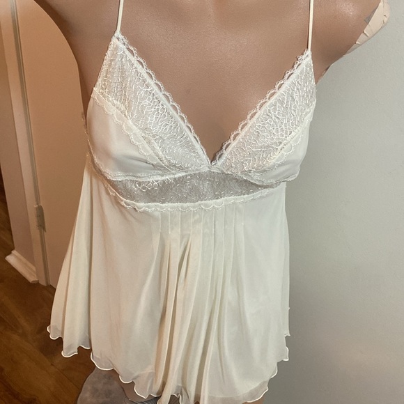 Sophie B babydoll ✨Firm unless Bundled w other item(s)✨ - Picture 2 of 6
